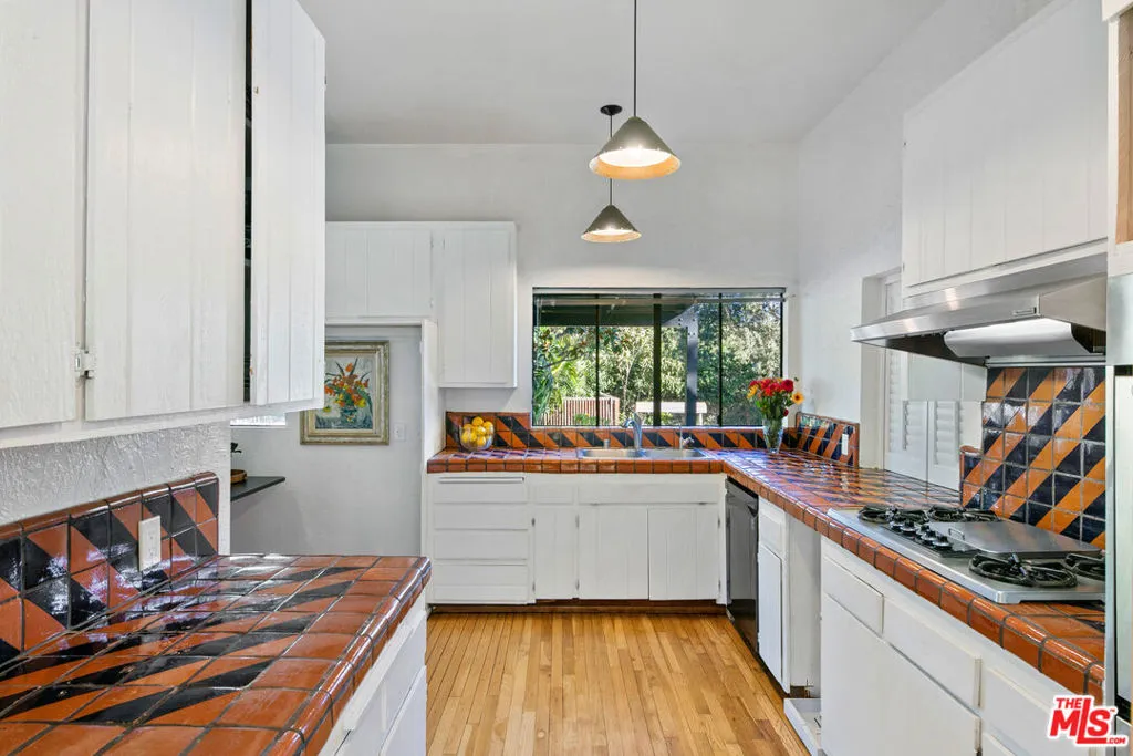 6649 Zumirez Drive, Malibu, California 90265 home-pic-27